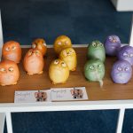 Bilde av skulpturer "Småugler" Image of art pieces "Little Owls"